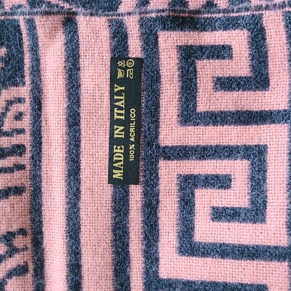 Fendi Scarf - Picture 3 of 4